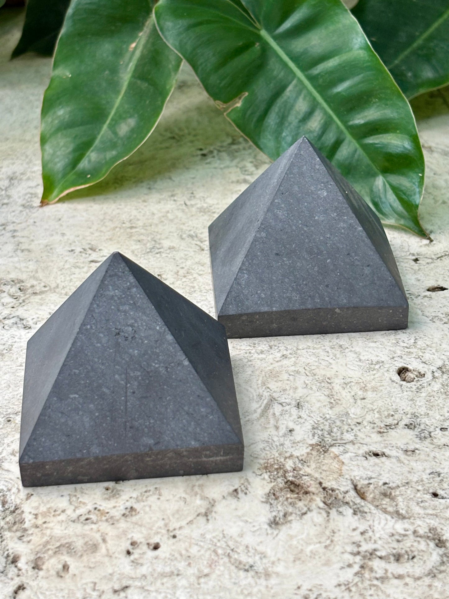 Shungite Pyramid (L)