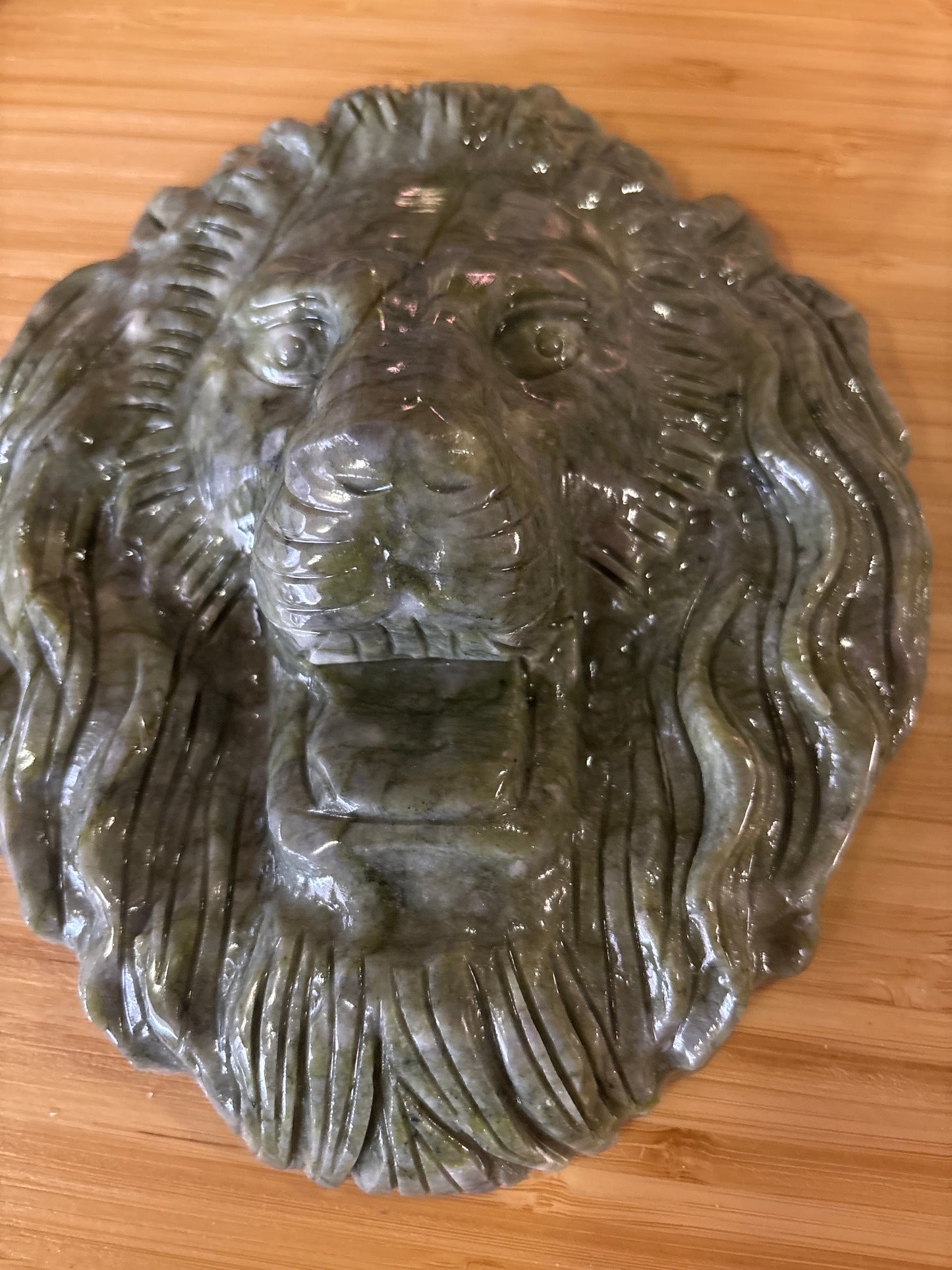 Green Jade Lion Carving