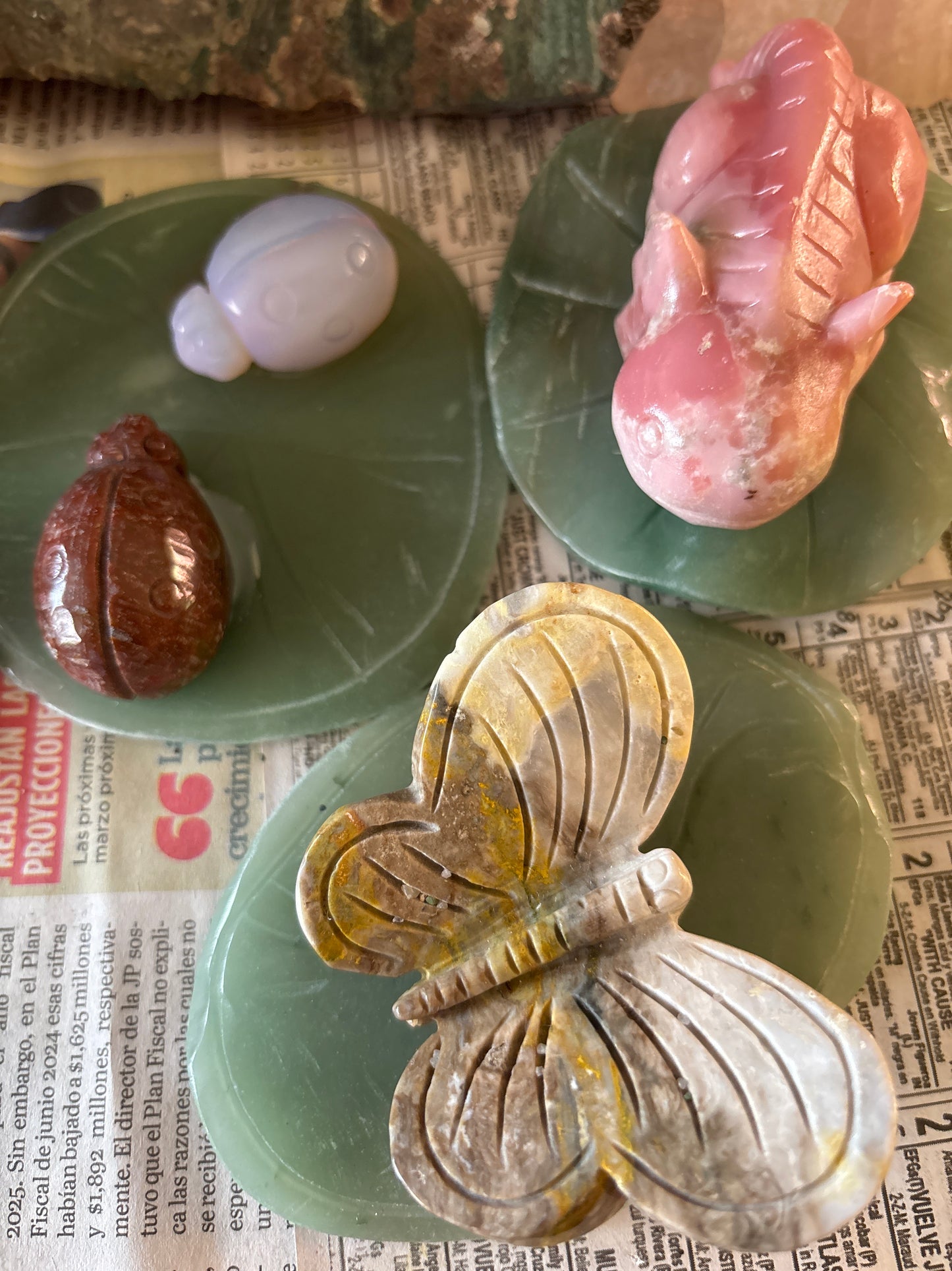 Animal Carving on Leaf