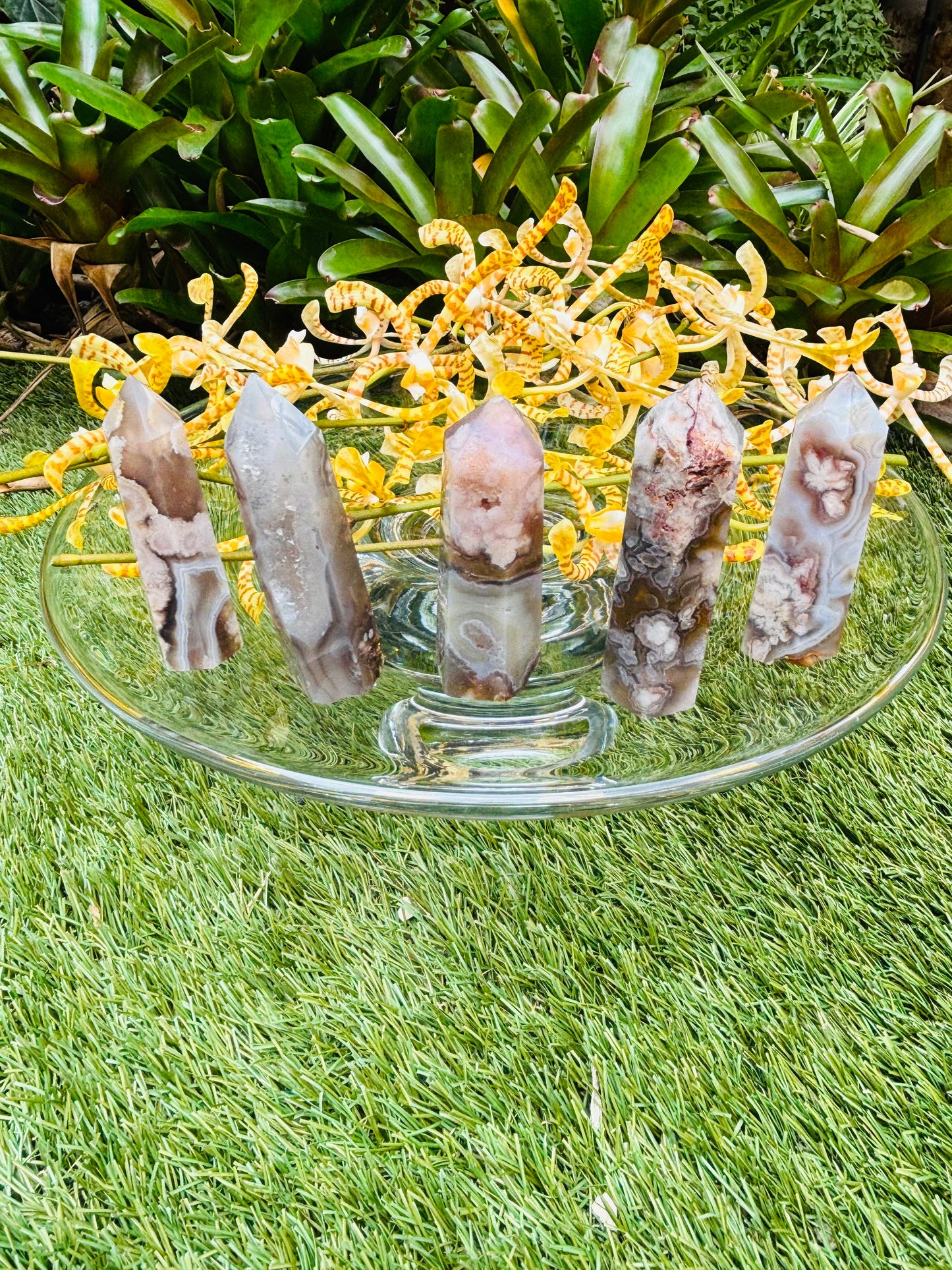 Black Flower Agate Tower / Point