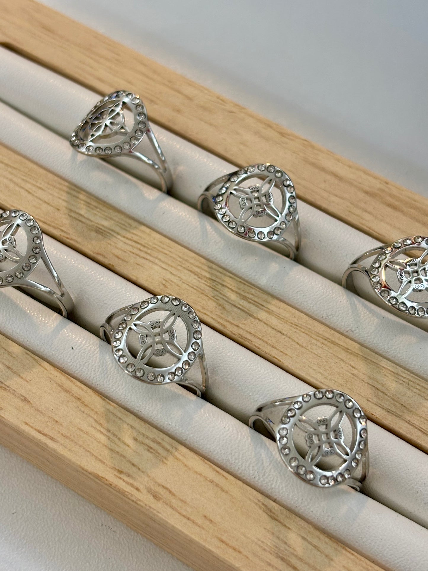 Sparkle Witch Knot Ring