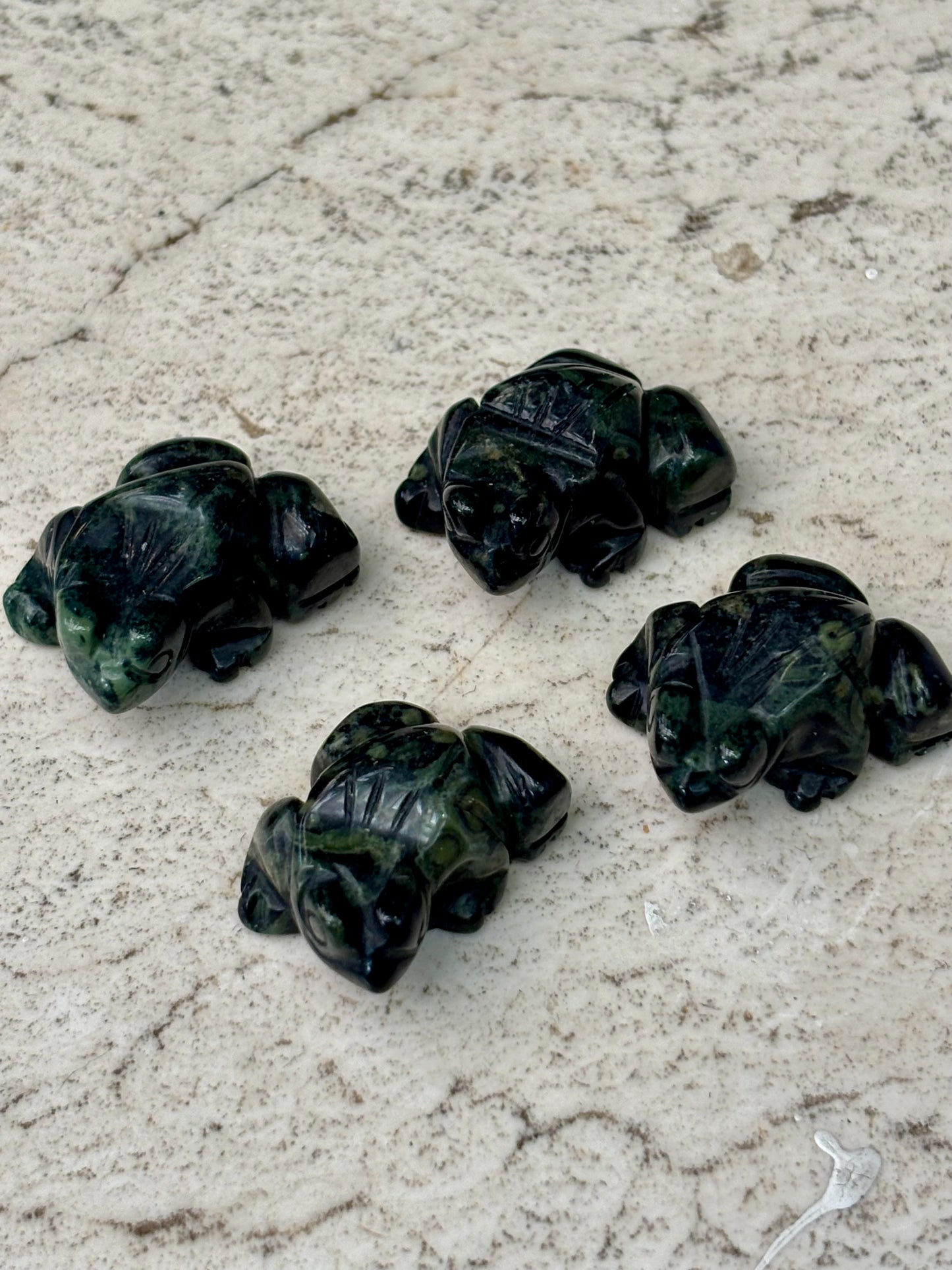 Tiny Nephrite Jade Frog