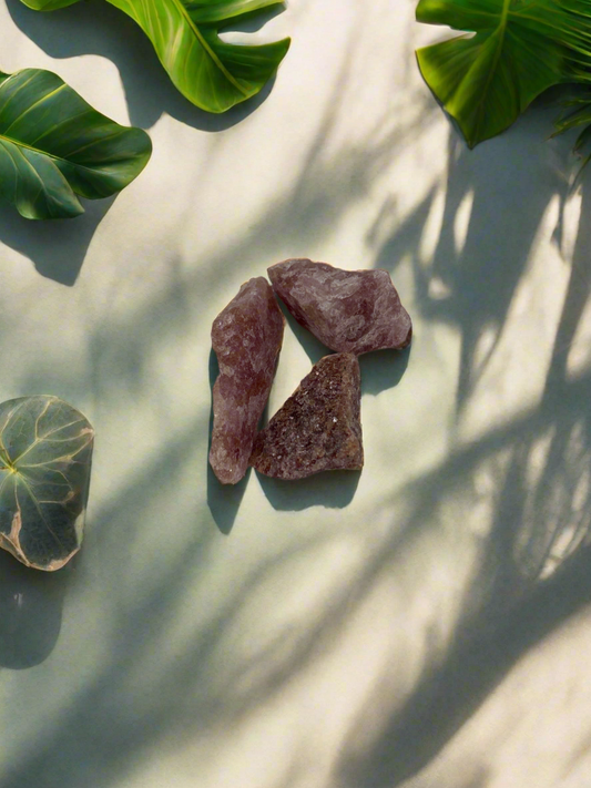 Raw Strawberry Quartz (S)