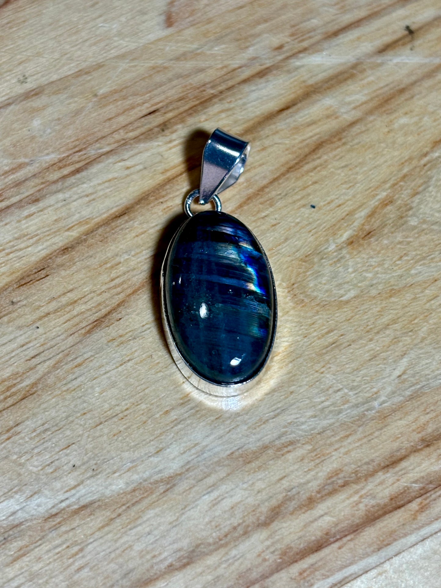 S925 Labradorite Oval Pendant 1