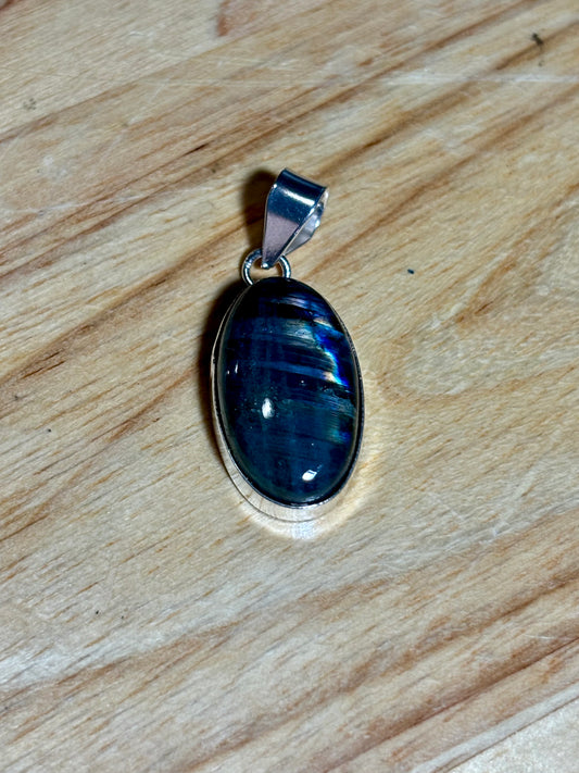 S925 Labradorite Oval Pendant 1