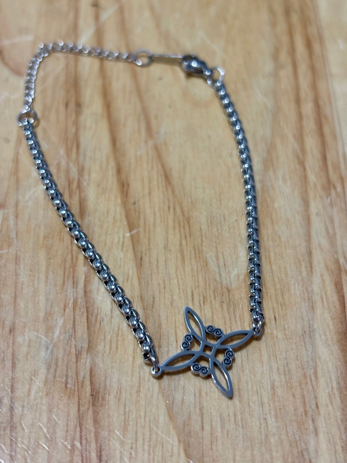 Witch Knot Bracelet