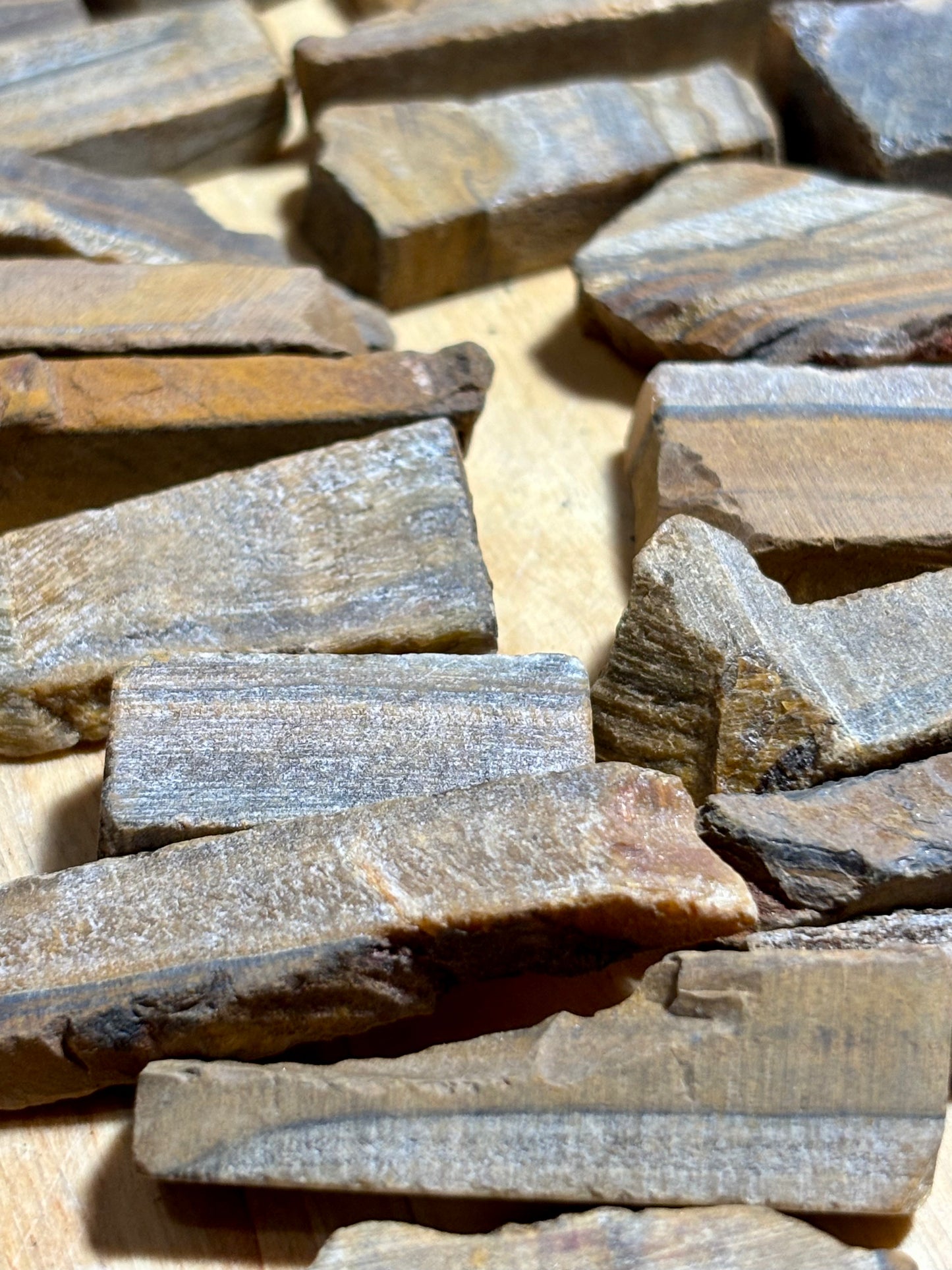 Raw Tiger Eye (M)