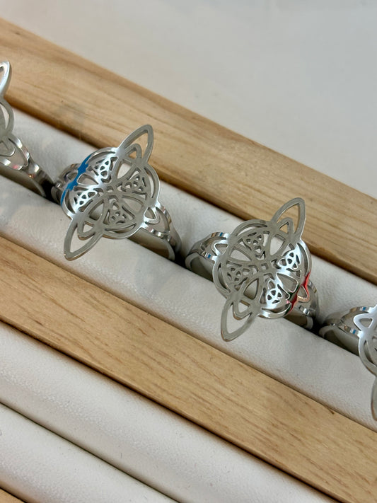 SS Witch Knot Ring