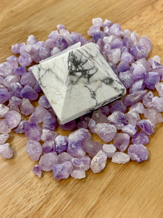 Howlite Pyramid