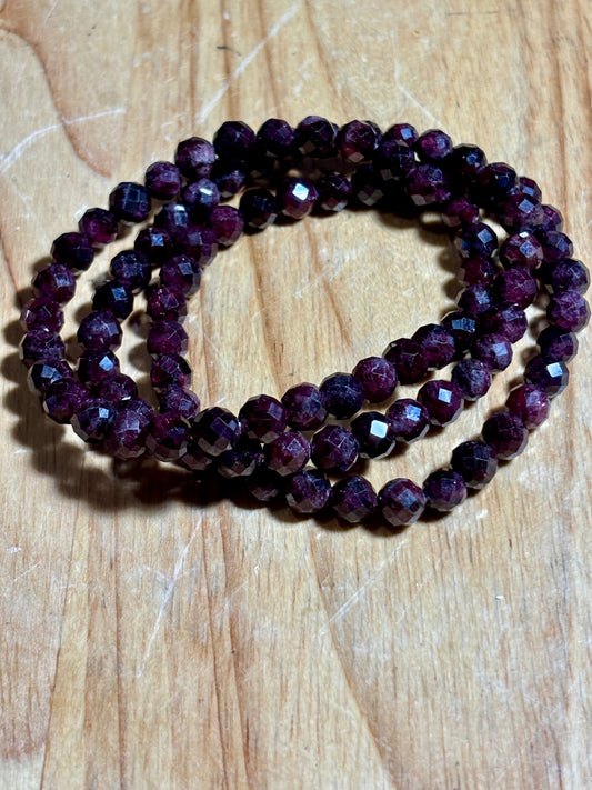 6mm Faceted Garnet Bracelet
