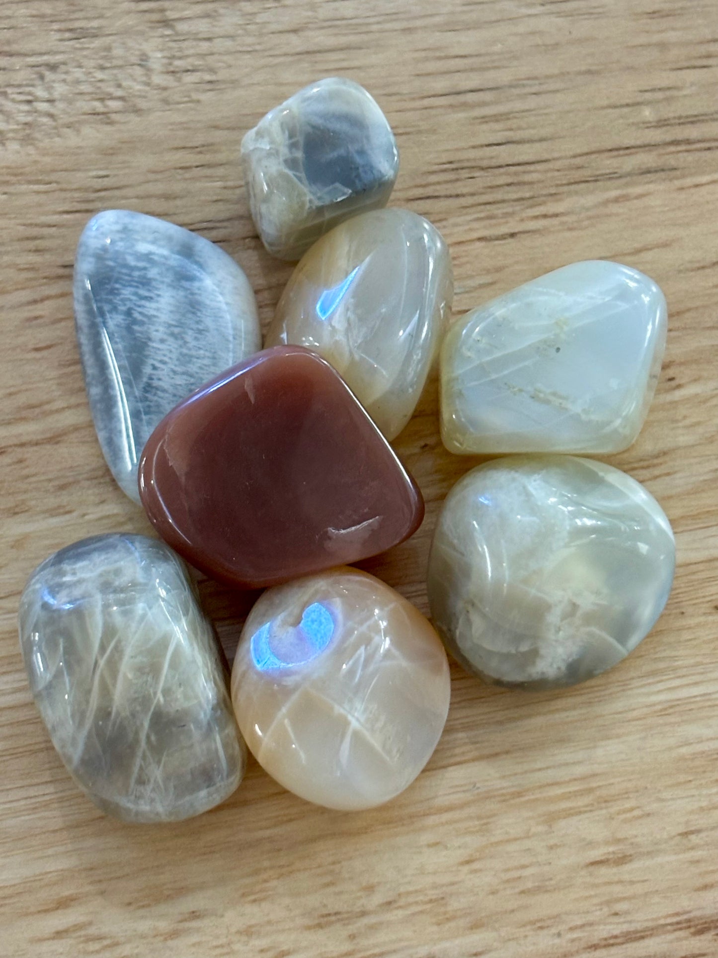 Flashy Moonstone Tumble