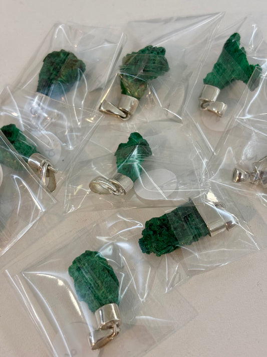 S925 Raw Malachite Pendant