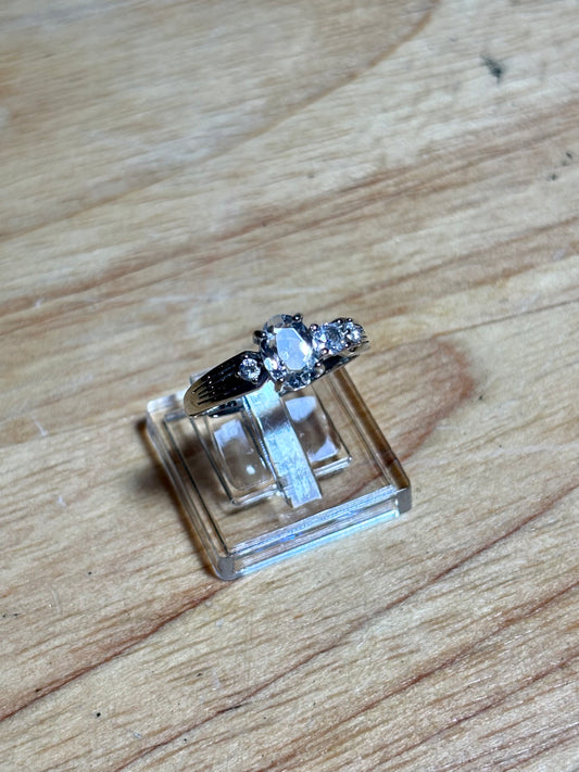 S925 Clear Quartz w 3 Zircon Ring