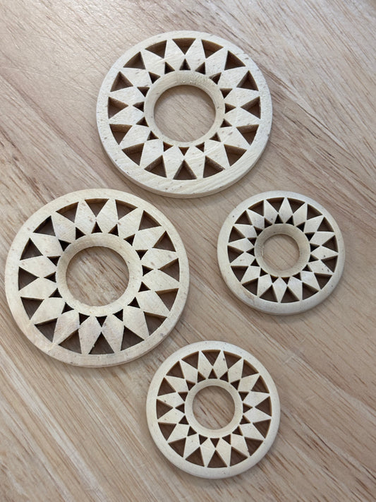 Wooden Sphere Holder