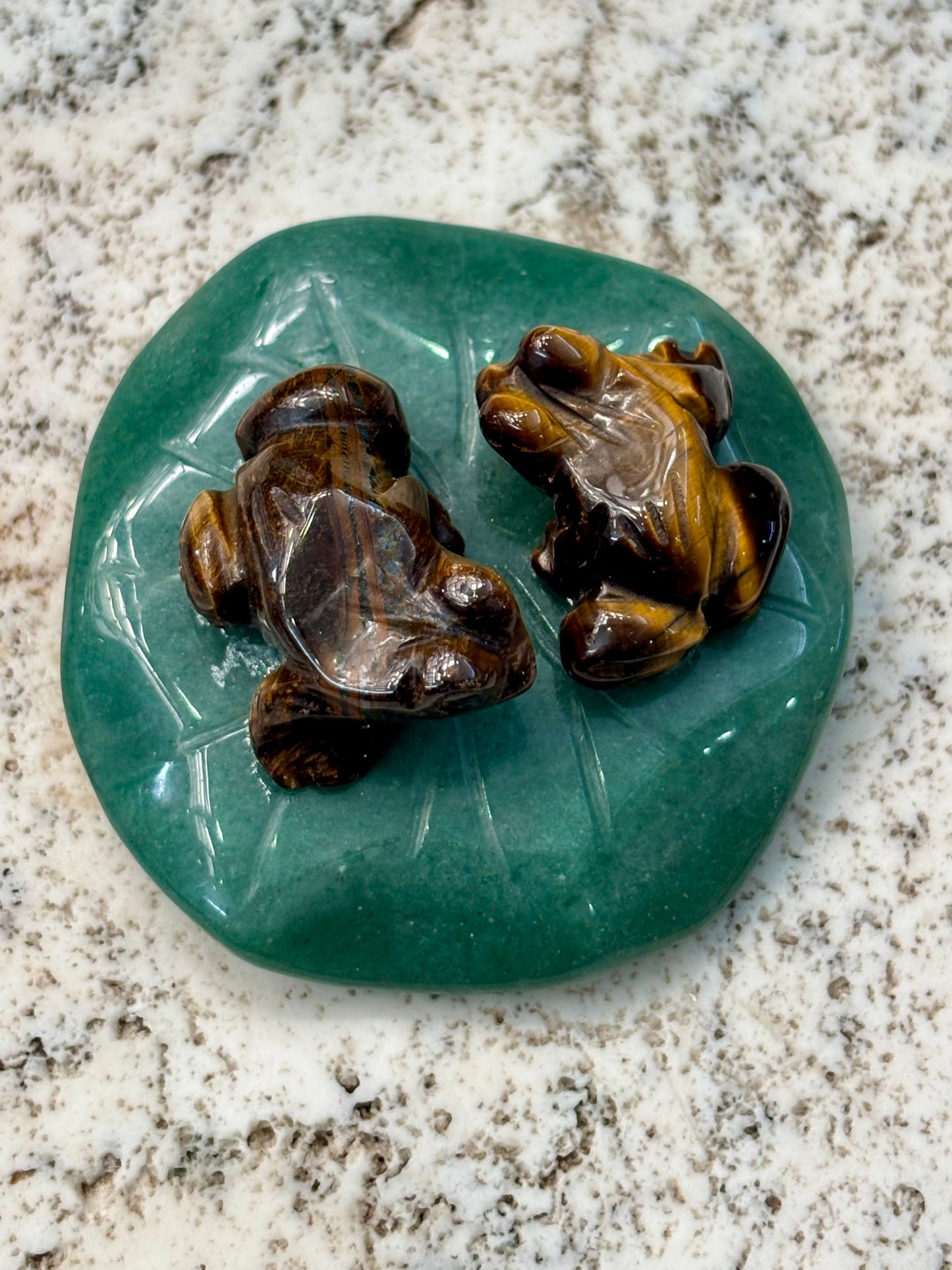 Double Coqui on Green Aventurine Leaf